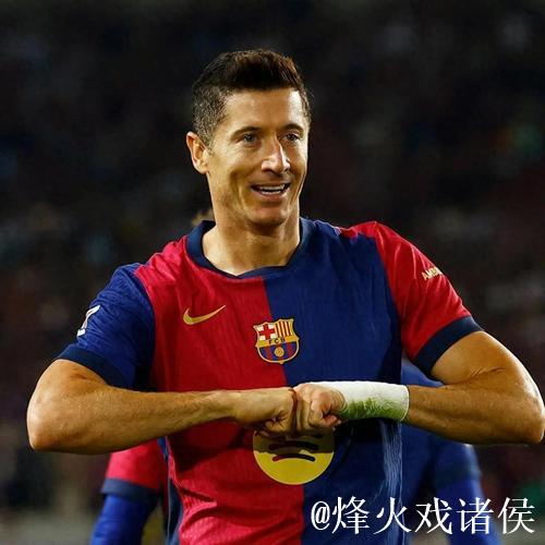 记者:莱万腘绳肌不适缺席训练,他将不会参加本轮国王杯 记者:莱万腘绳肌不适缺席训练,他将不会参加本轮国王杯